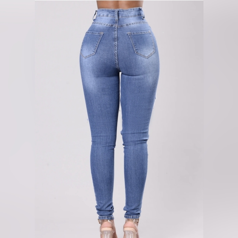 Distressed Jeans - Picture 2 of 7